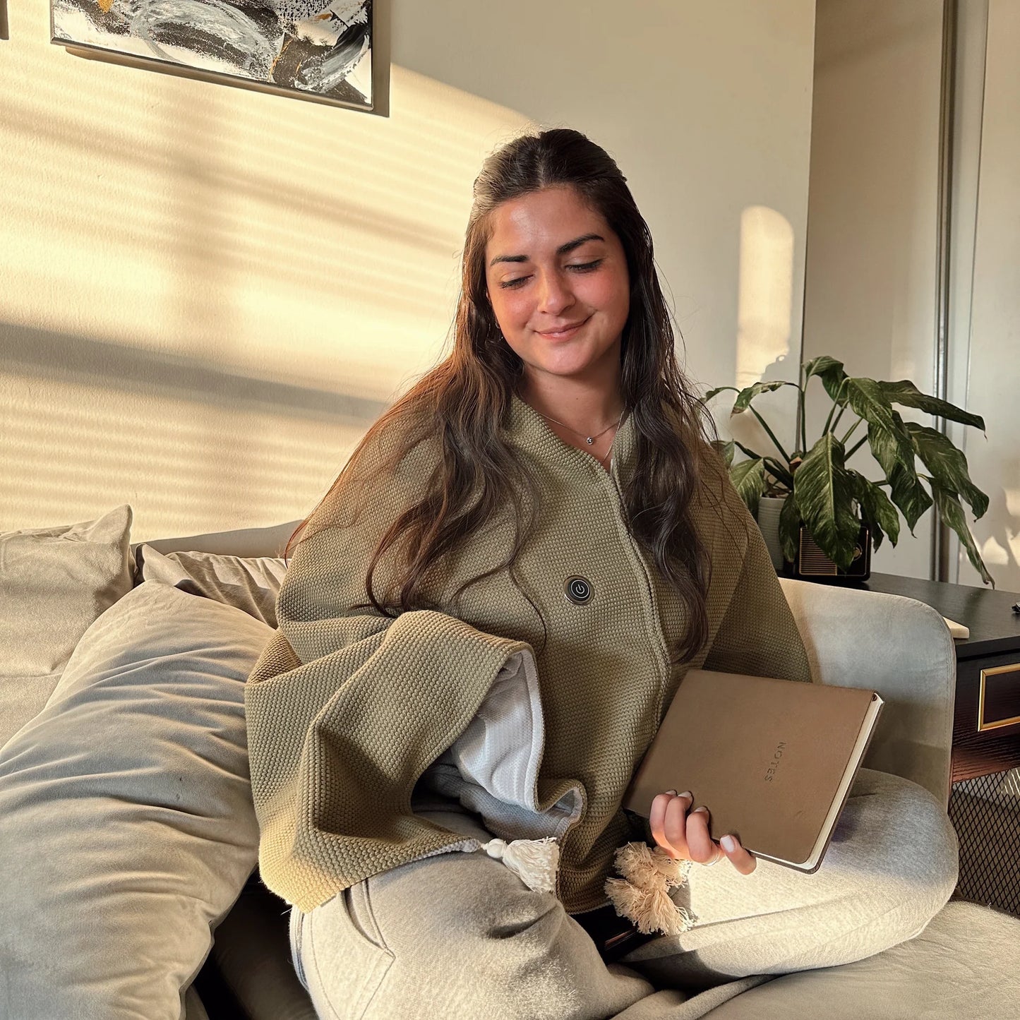 Nura™ WarmWave Washable USB Heated Cape