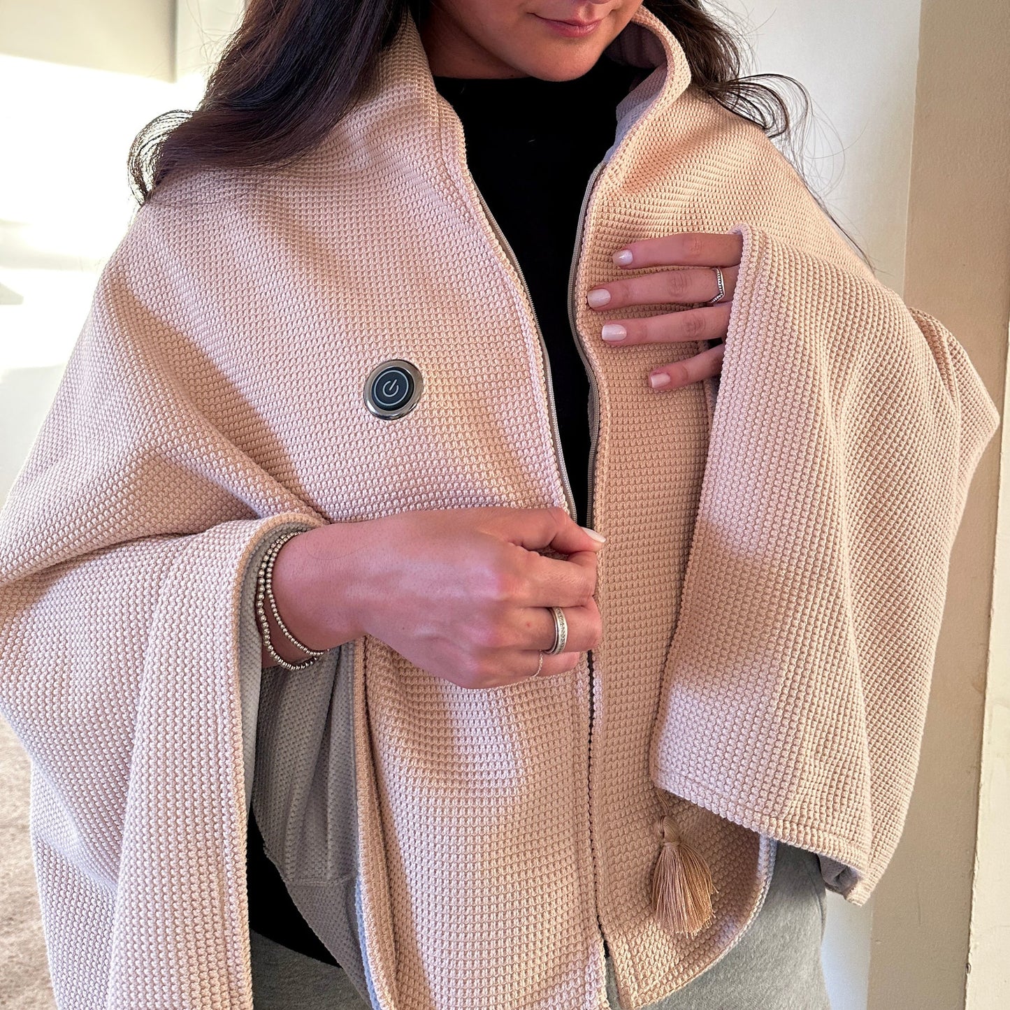 Nura™ WarmWave Washable USB Heated Cape