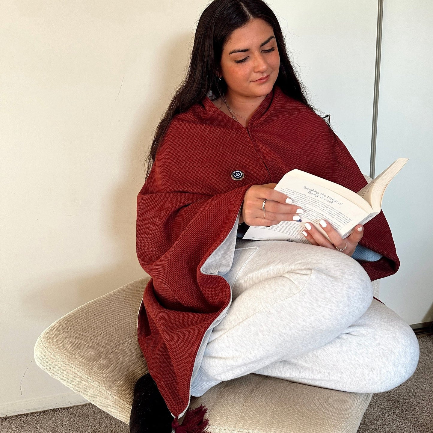 Nura™ WarmWave Washable USB Heated Cape